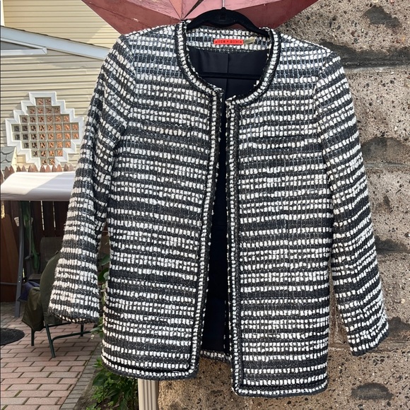 Alice + Olivia Jackets & Blazers - Alice + Olivia Black and White Textured Blazer